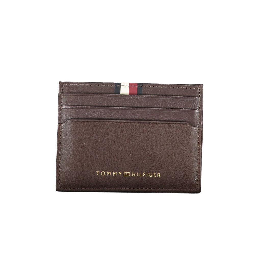 Мъжки портфейл от кафява кожа Tommy Hilfiger