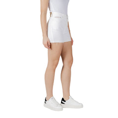  Бели памучни шорти Calvin Klein 