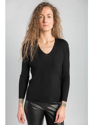 Iconic Rib V-Neck Sweater
