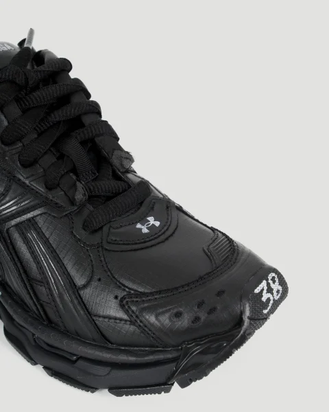 Women's Under Armour® Runner Ripstop Sneaker in Black — снимка 6