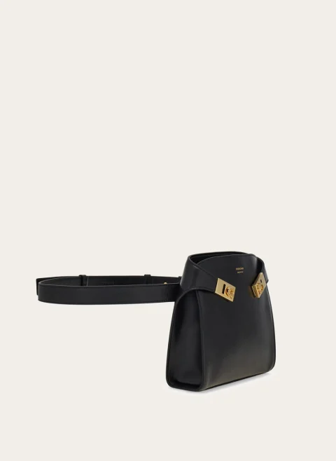 Чанта `Hug Belt bag` Ferragamo — снимка 4