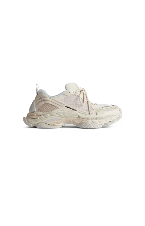 Triple S.2 Sneaker in Eggshell