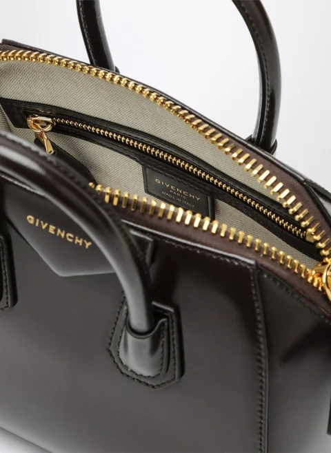 Мини чанта от естествена кожа 'Antigona' Givenchy — снимка 5