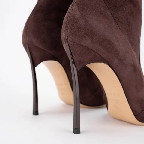 Дамски кафяви чизми с ток "Blade" Casadei — снимка 10