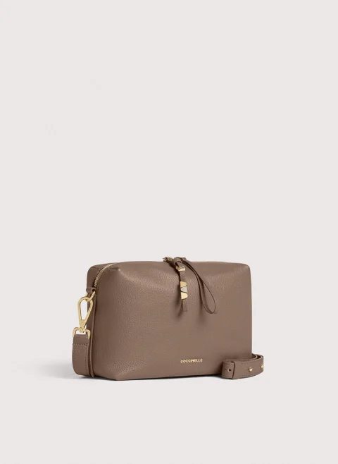 Мини чанта Coccinelle Nory Small — снимка 2