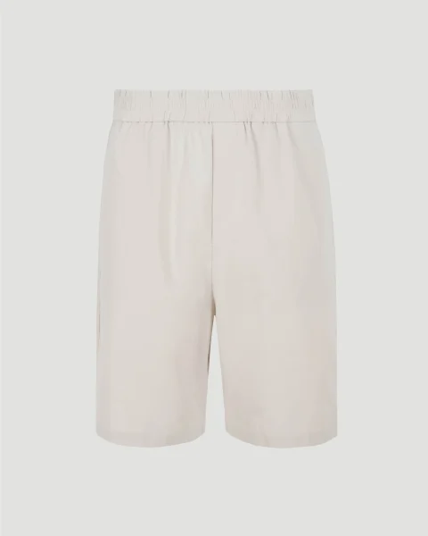 Bermuda Shorts in Light Beige