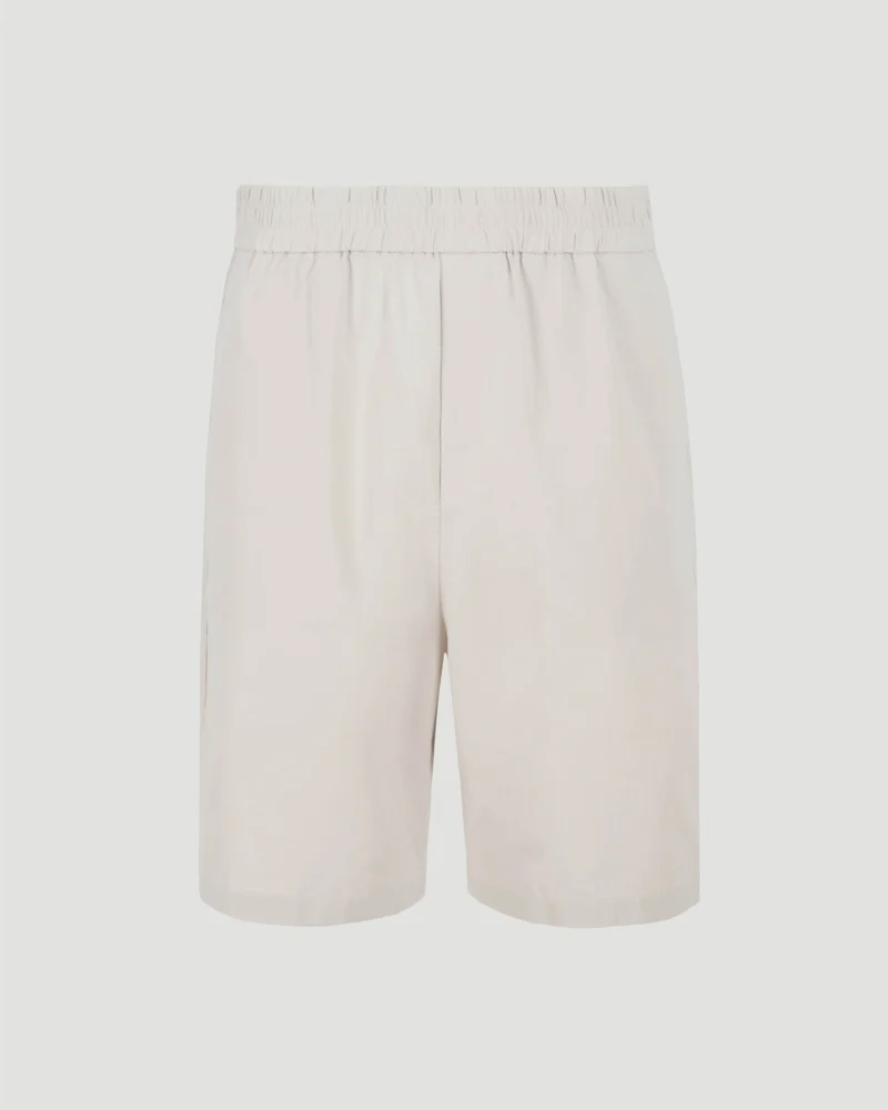 Bermuda Shorts in Light Beige