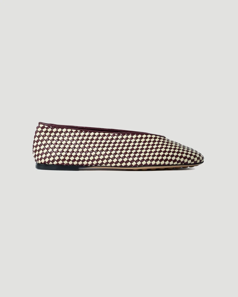 Ballerina Flats in Barolo and Camomile