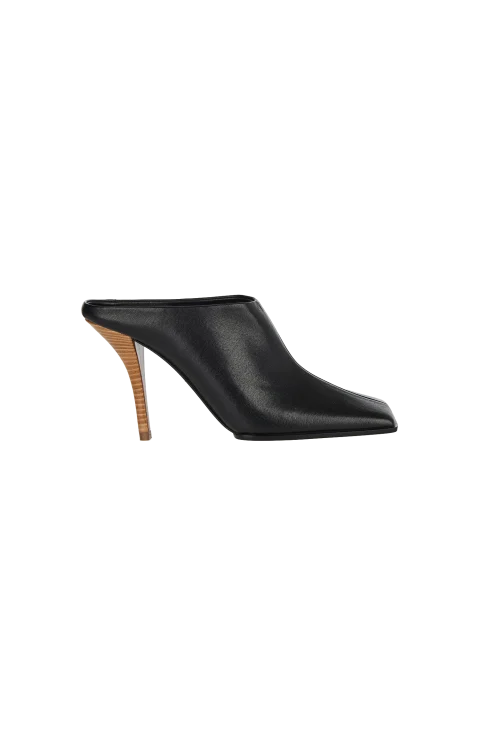 Soft Square Pumps in Leather