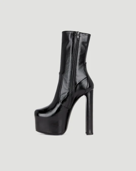 Boots in Patent Leather — снимка 4