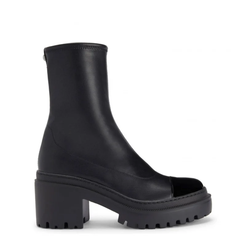 Дамски черни боти Lionora Giuseppe Zanotti