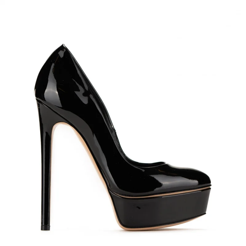 Дамски обувки с платформа Casadei