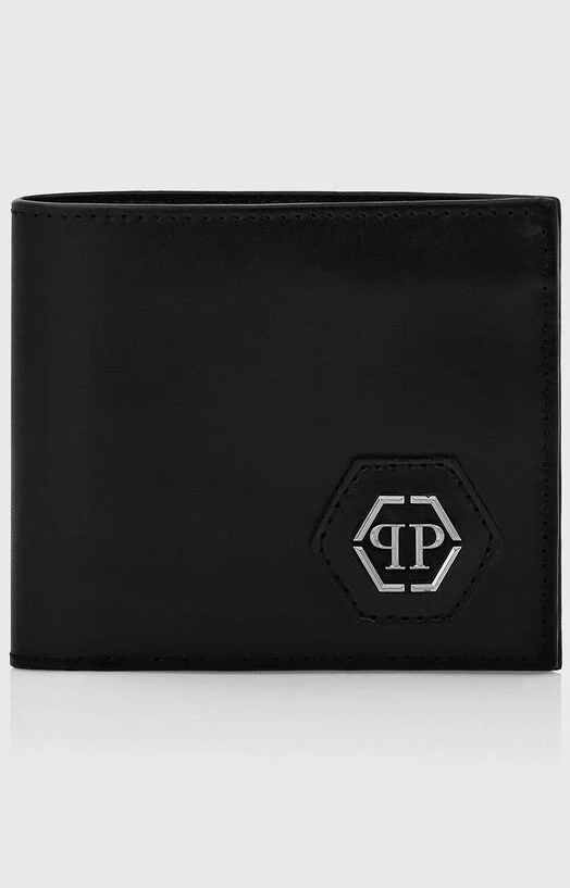 Кожен портфейл с релефен лого акцент