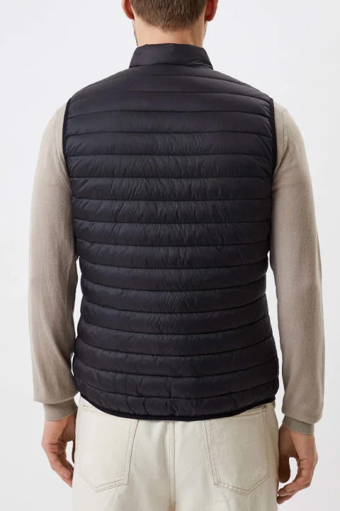 Яке Vest Matt Light Nylon S008901T6326 k299 black — снимка 2