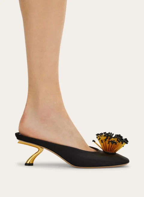 Обувки на ток с 3D мотив Ferragamo — снимка 6