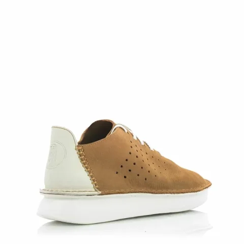 Дамски Ежедневни CLARKS – 26170421 VELHILL ETCH LIGHT TAN — снимка 2