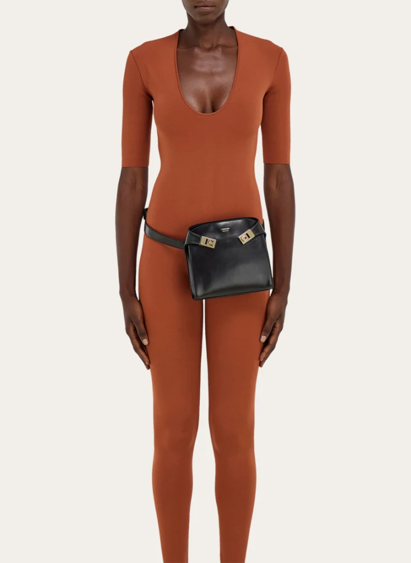 Чанта `Hug Belt bag` Ferragamo