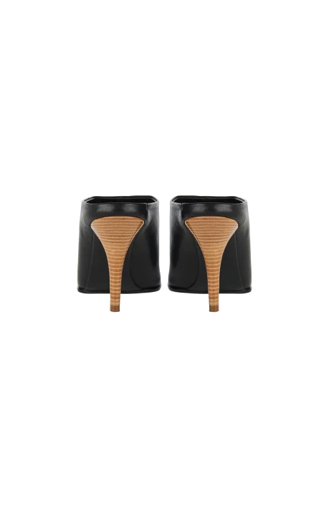 Soft Square Pumps in Leather — снимка 4