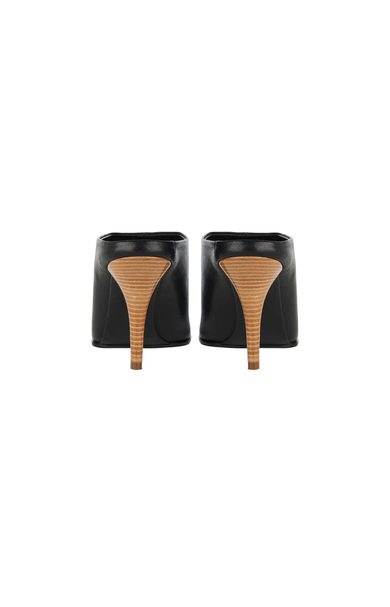 Soft Square Pumps in Leather — снимка 4