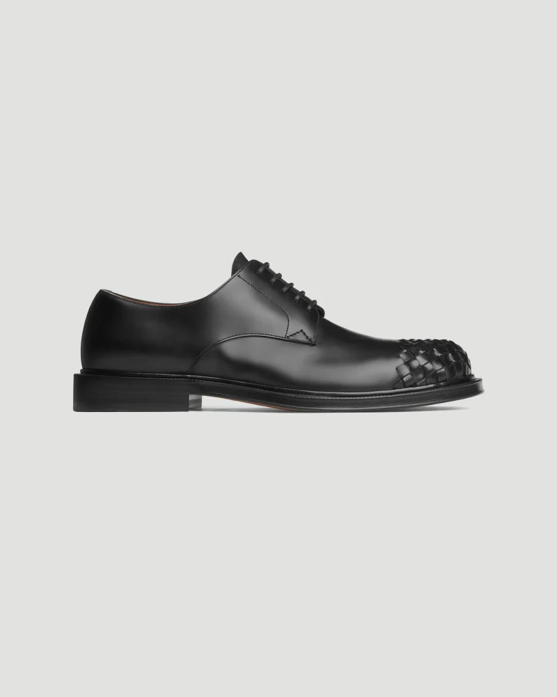 James Lace-Up Shoe in Black