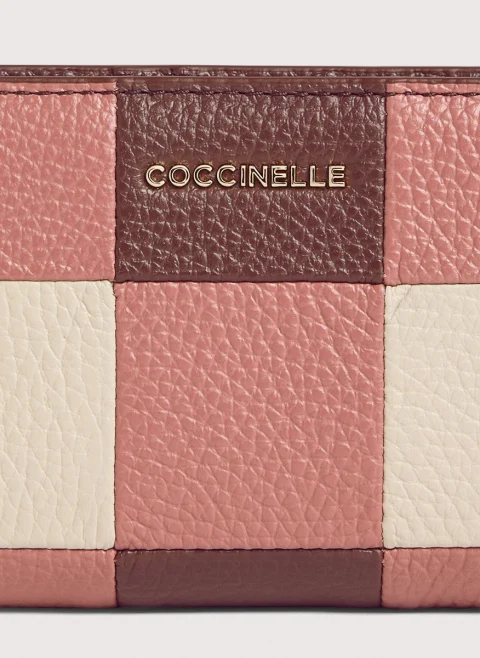 Портфейл Coccinelle Metallic Large Multi Winter Rose — снимка 3