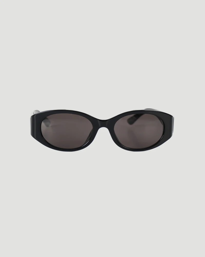 Tuesday Round Sunglasses in Black