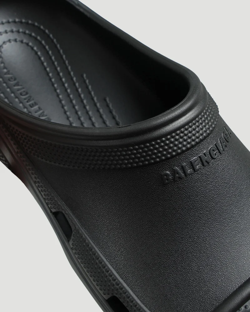 Crocs™ Slide Sandal in Black — снимка 2