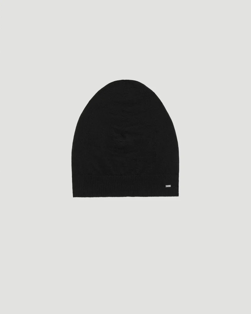 Knitted Beanie in Cashmere