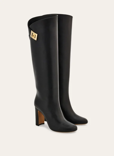 Високи кожени ботуши с 'Hug buckle' Ferragamo — снимка 3