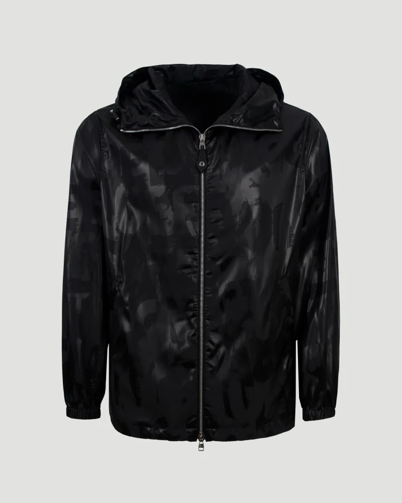 Windbreaker in Black