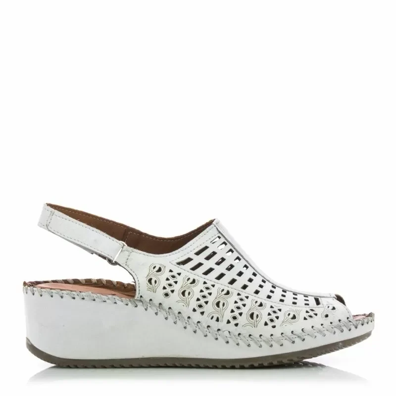 Дамски сандали на платформа VERONELLA – 128.21 R05 OFF WHITE