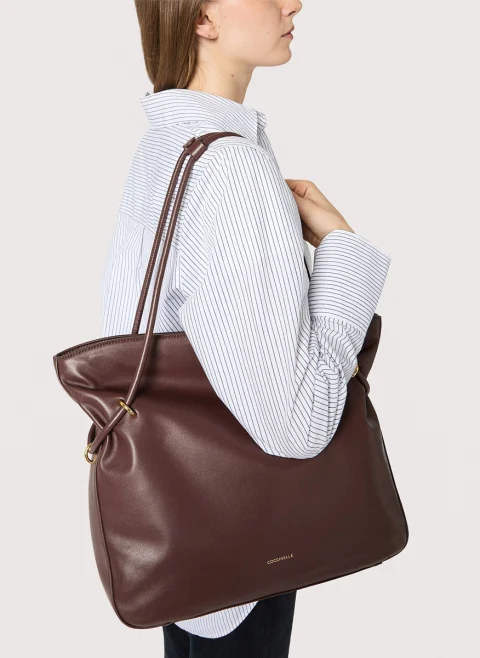 Кожена чанта Coccinelle Lizzie Medium — снимка 5