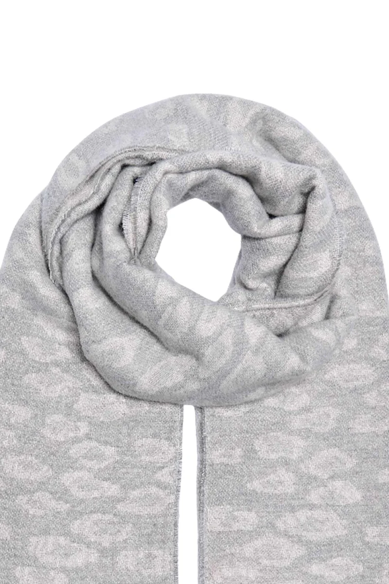 Шал Onlclarisa Animal Soft Scarf 15350130 11-0809 TCX ecru — снимка 2