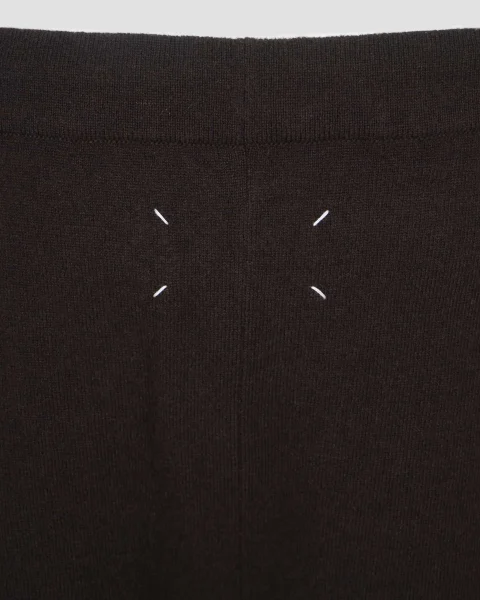Cashmere Knit Shorts in Brown — снимка 3