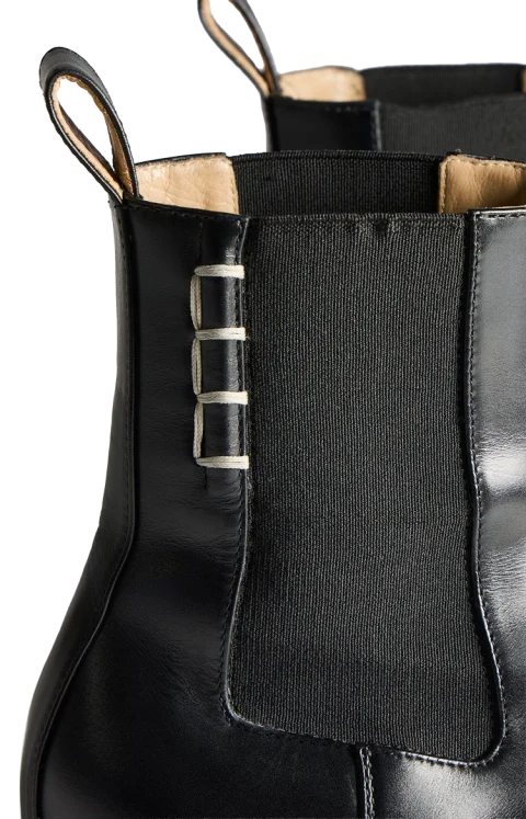 Chelsea Loafer Boots in Black — снимка 3