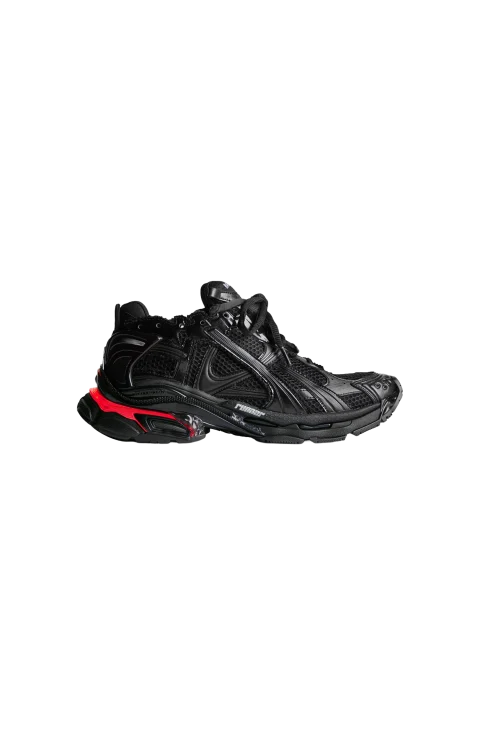 Runner Led Sneaker in Black