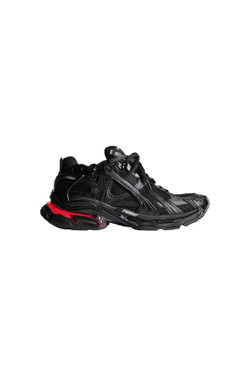 Runner Led Sneaker in Black