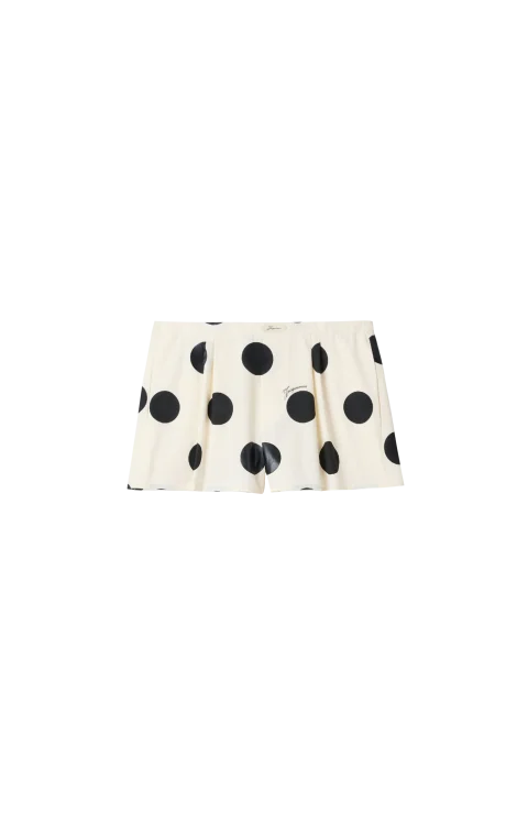 Amelo Shorts in White