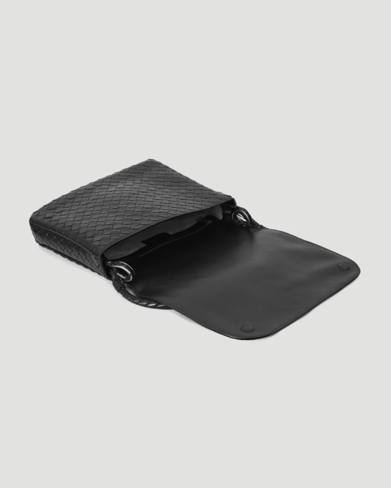 Intrecciato 15 Avenue Bag in Black — снимка 4