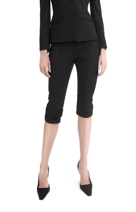 Tailored Capri Trousers in Black — снимка 2