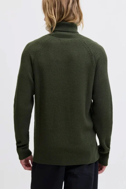 Плетено Jjroy Knit Roll Neck 12279279 19-0415 TCX duffel bag — снимка 2