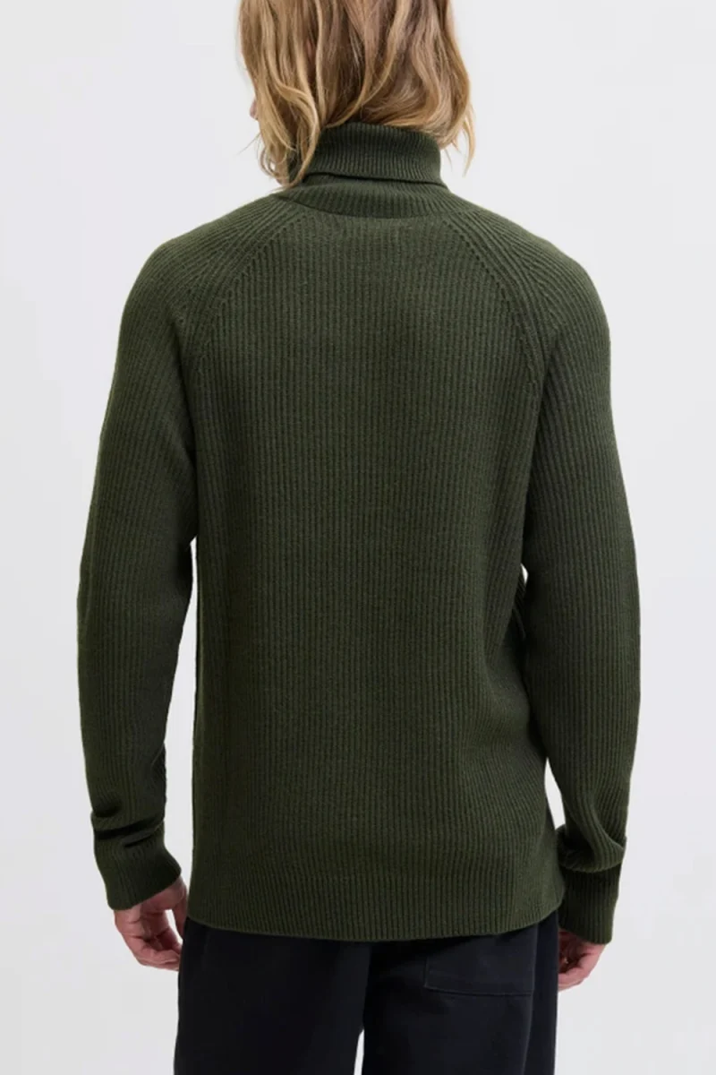 Плетено Jjroy Knit Roll Neck 12279279 19-0415 TCX duffel bag — снимка 2