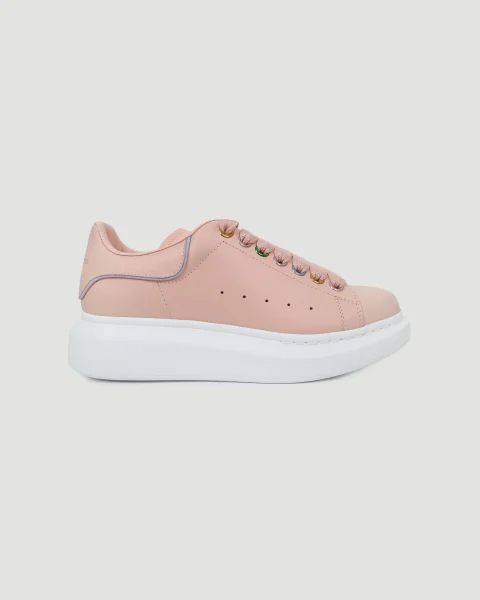 Oversized Sneakers in Pink