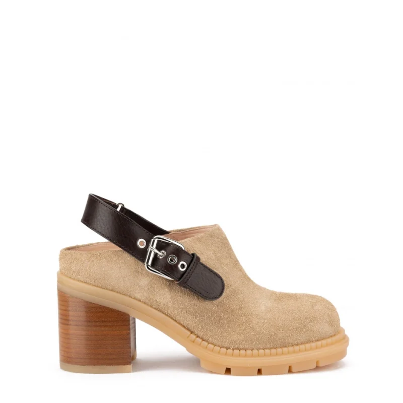 Дамски бежови обувки AGL