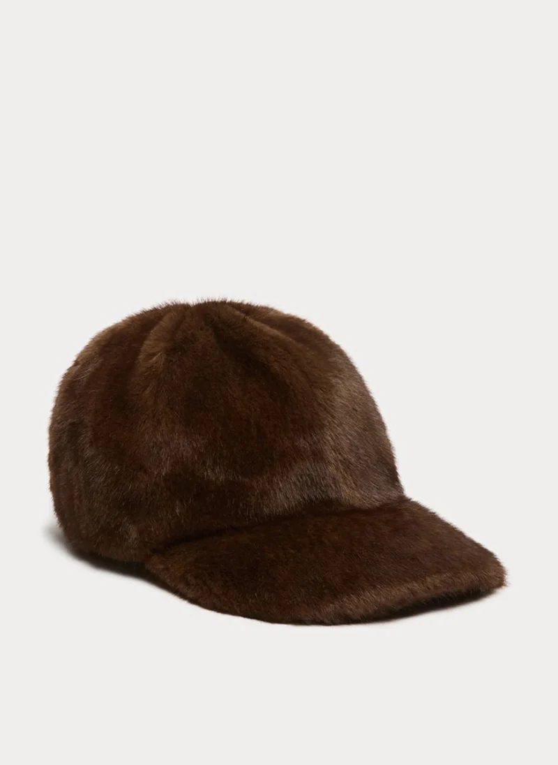 Шапка с козирка 'Faux fur' Marina Rinaldi Mrspila