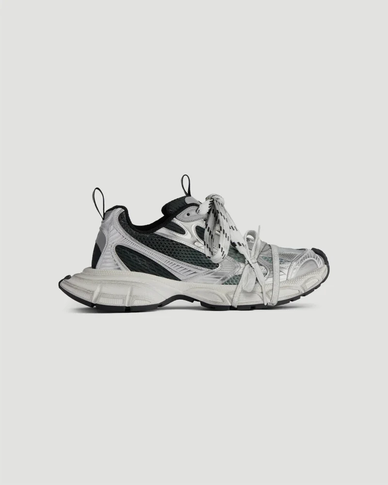 3XL Gradient Sneaker in Black, Grey and White