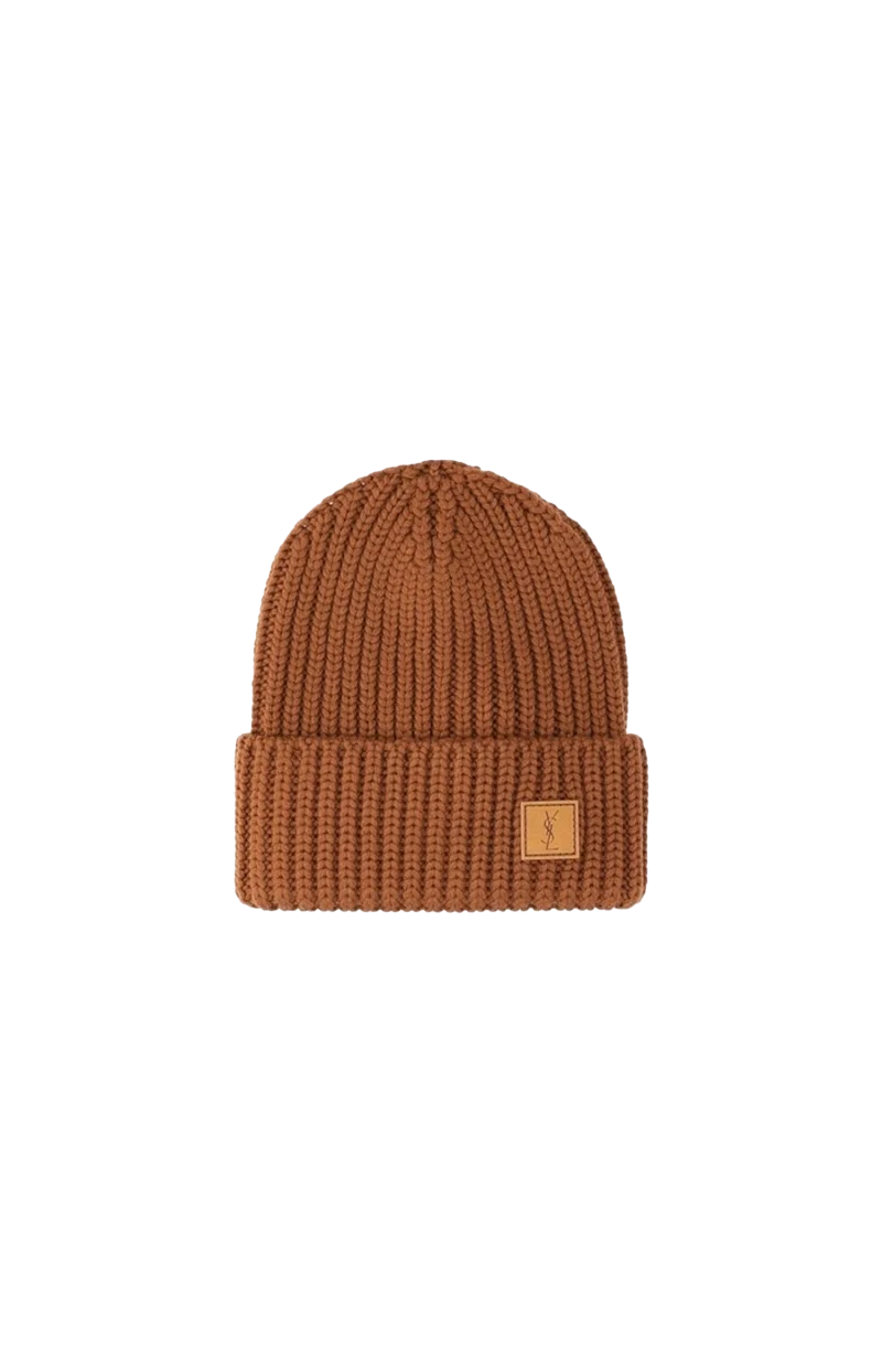 Logo-Patch Ribbed-Knit Beanie Hat in Camel