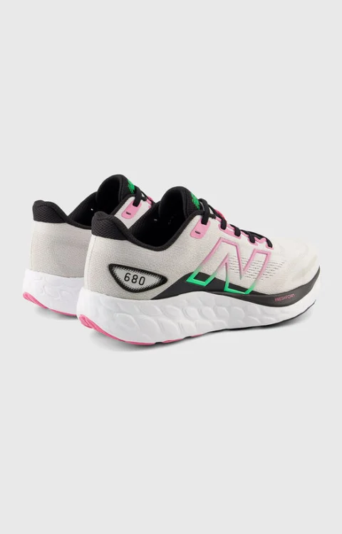 Спортни обувки FRESH FOAM 680 V8 — снимка 3