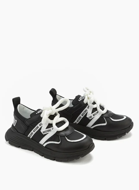 Кецове с контрастни детайли Moschino Kids — снимка 2