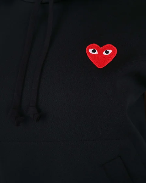 Heart-Patch Hoodie in Black — снимка 2